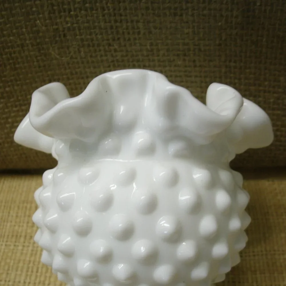 Fenton vintage hobnail